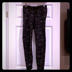 Fabletics black camo leggings size M